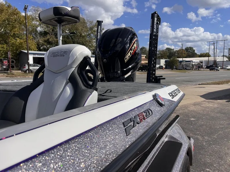 Slide: The Image of Skeeter FXR21 FLEX 2026 - 62