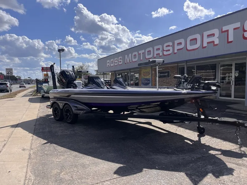 Slide: The Image of Skeeter FXR21 FLEX 2026 - 9