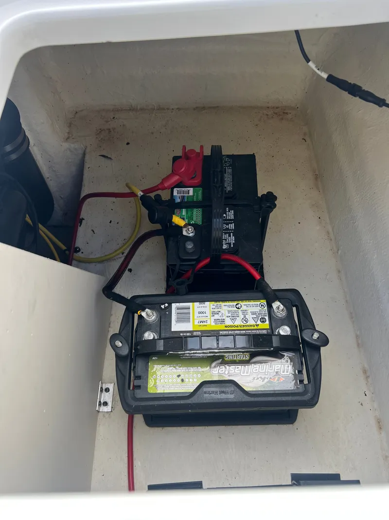 Slide: The Image of Chaparral 21 H2O Sport 2018 - 27