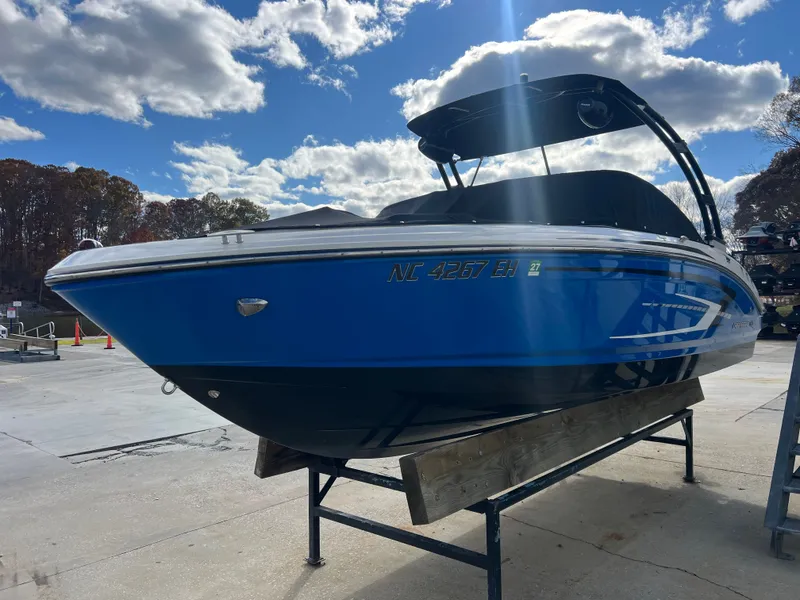 Slide: The Image of Chaparral 21 H2O Sport 2018 - 4