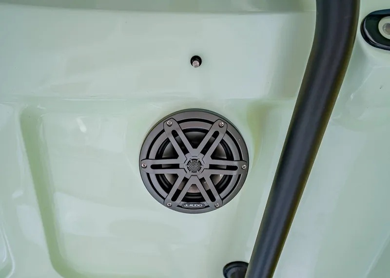 Slide: The Image of Sea Hunt Ultra 219 2026 - 13