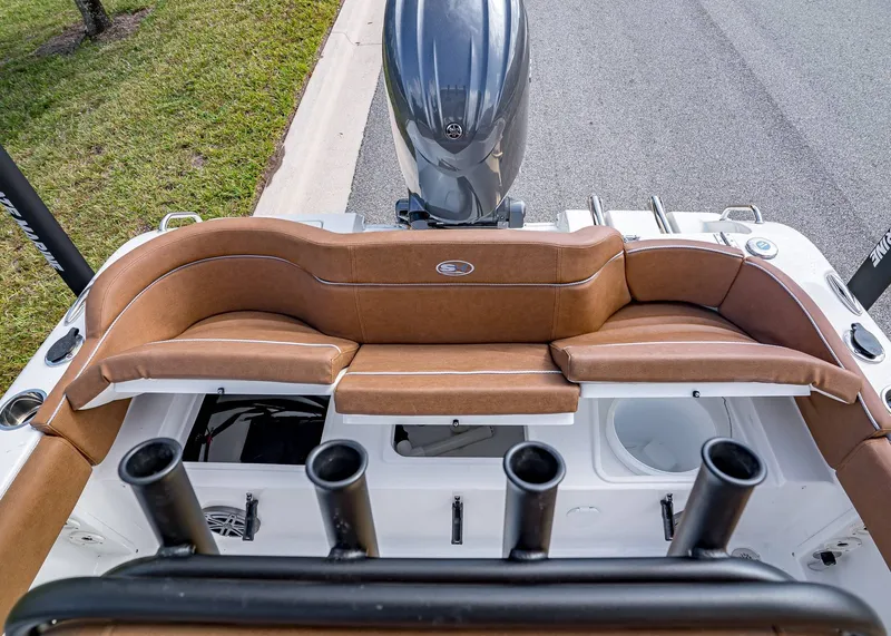 Slide: The Image of Sea Hunt Ultra 219 2026 - 7