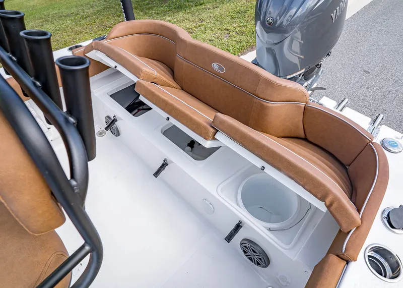 Slide: The Image of Sea Hunt Ultra 219 2026 - 8