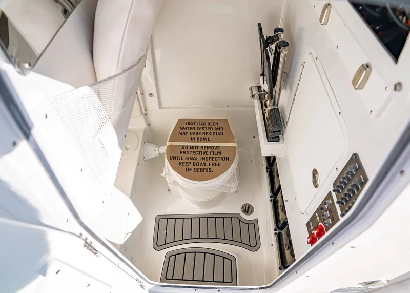 Slide: The Image of Sea Hunt Ultra 275 Coffin Box 2026 - 29