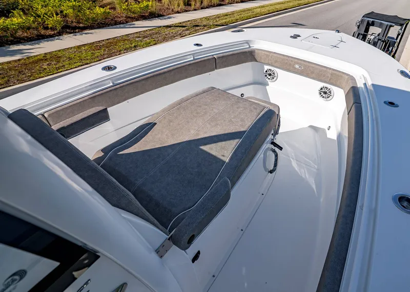 Slide: The Image of Sea Hunt Ultra 275 Coffin Box 2026 - 36