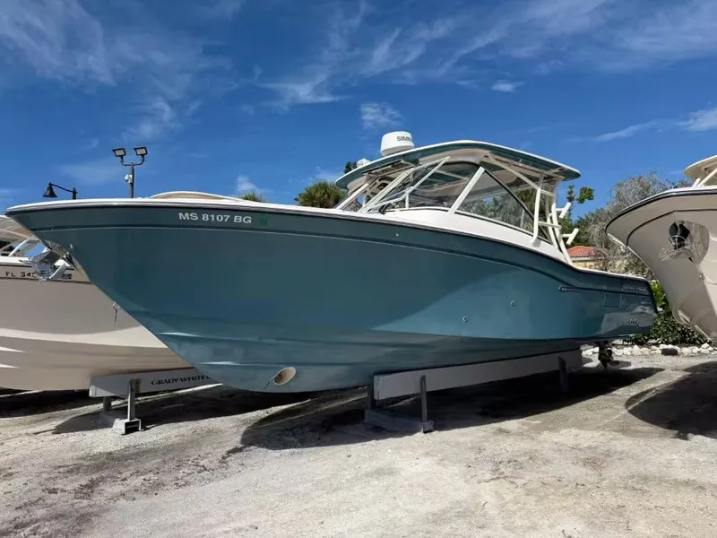 The Image of Grady-White Freedom 325 2019 - 1