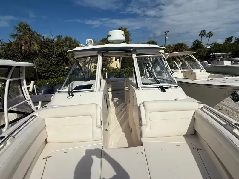 Slide: The Image of Grady-White Freedom 325 2019 - 10