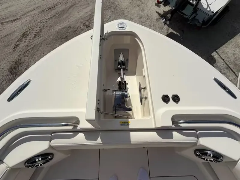 Slide: The Image of Grady-White Freedom 325 2019 - 12