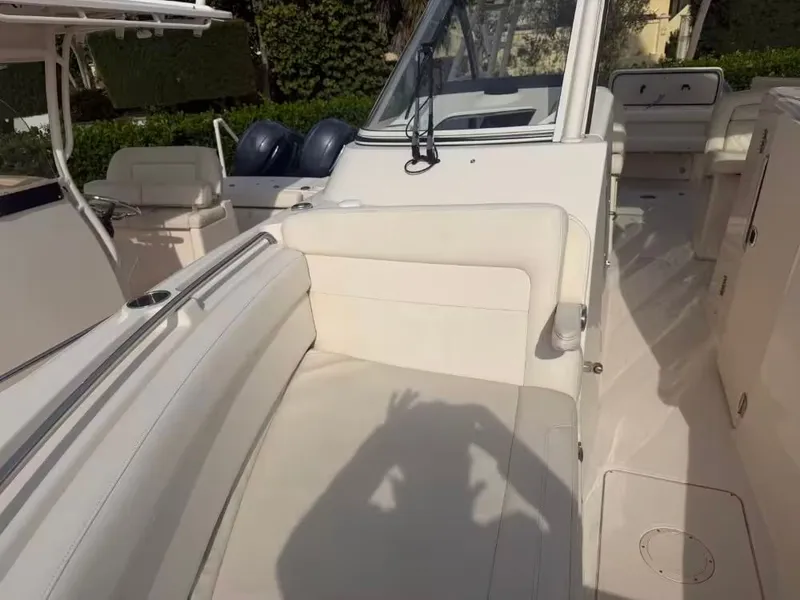 Slide: The Image of Grady-White Freedom 325 2019 - 23