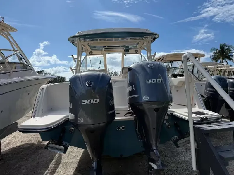 Slide: The Image of Grady-White Freedom 325 2019 - 4