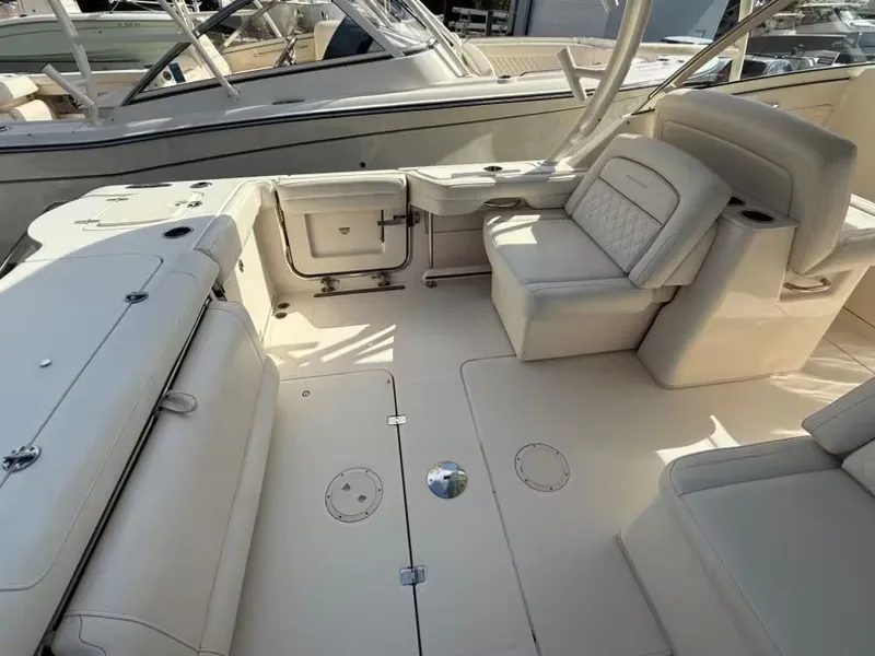 Slide: The Image of Grady-White Freedom 325 2019 - 7