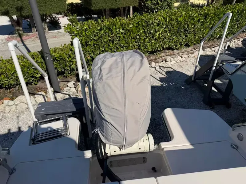 Slide: The Image of Grady-White Fisherman 236 2024 - 3