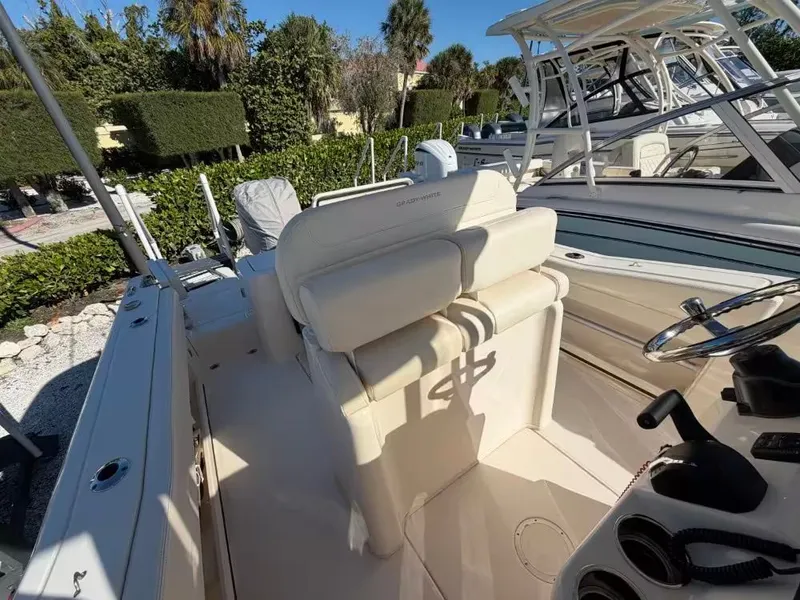 Slide: The Image of Grady-White Fisherman 236 2024 - 4