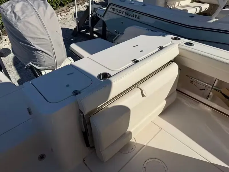 Slide: The Image of Grady-White Fisherman 236 2024 - 5