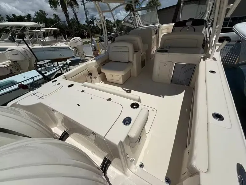 Slide: The Image of Grady-White Freedom 307 2026 - 12