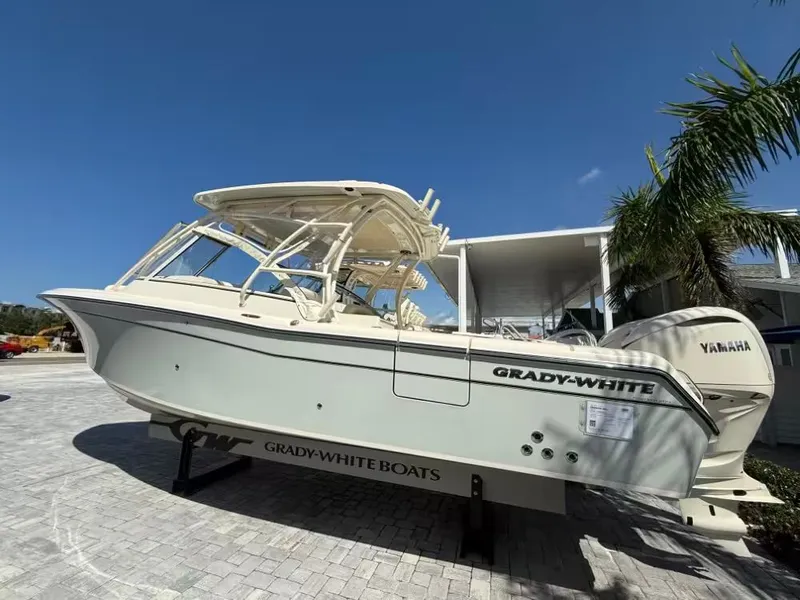 The Image of Grady-White Freedom 285 2026 - 1