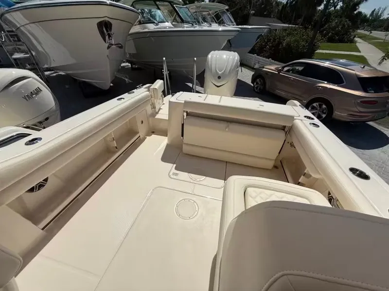 Slide: The Image of Grady-White Freedom 235 2026 - 6