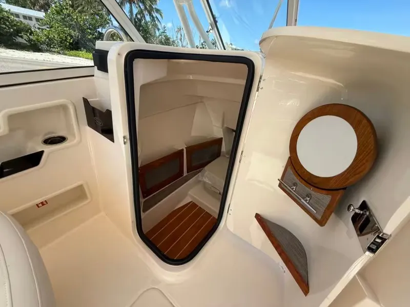 Slide: The Image of Grady-White Freedom 235 2026 - 9