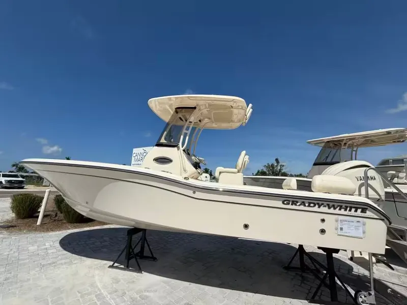 The Image of Grady-White 231 Coastal Explorer 2025 - 1
