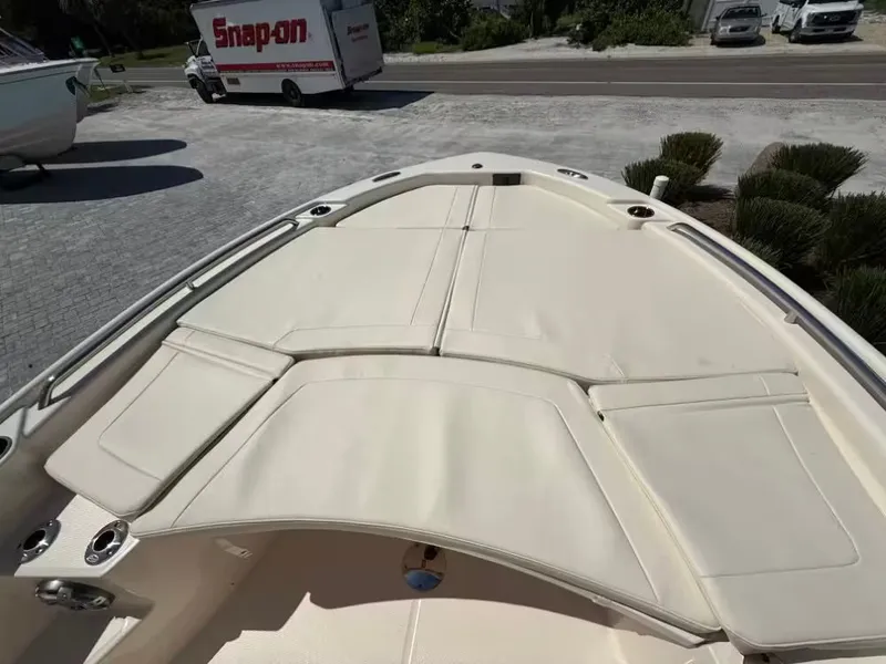 Slide: The Image of Grady-White 231 Coastal Explorer 2025 - 10