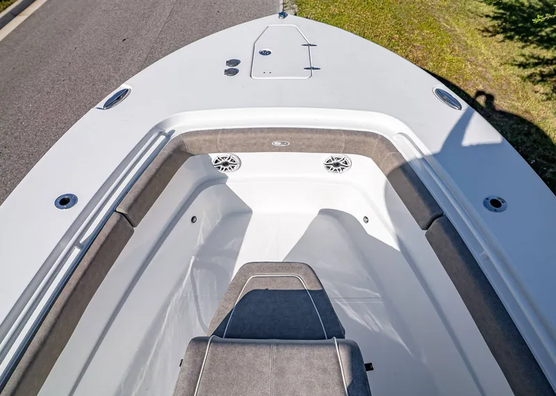 Slide: The Image of Sea Hunt Ultra 275 Coffin Box 2026 - 38