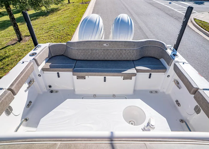 Slide: The Image of Sea Hunt Ultra 275 Coffin Box 2026 - 6