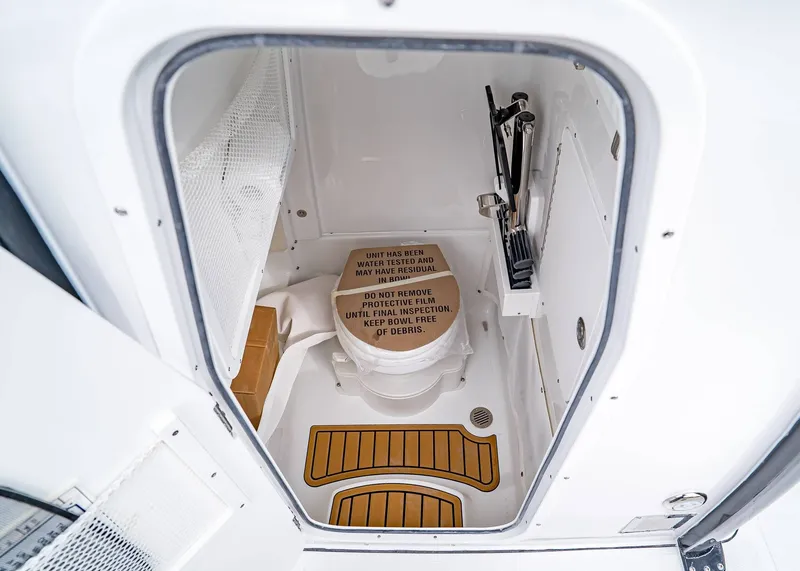 Slide: The Image of Sea Hunt Ultra 275 Coffin Box 2026 - 28