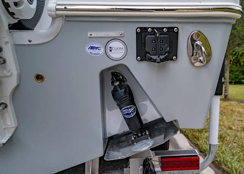 Slide: The Image of Sea Hunt Ultra 275 Coffin Box 2026 - 5