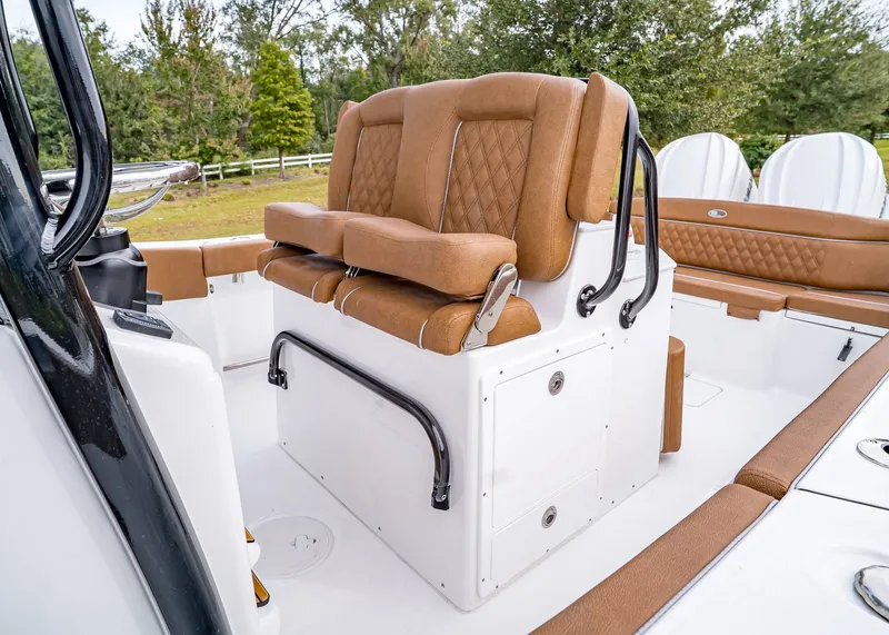 Slide: The Image of Sea Hunt Ultra 275 Coffin Box 2026 - 26