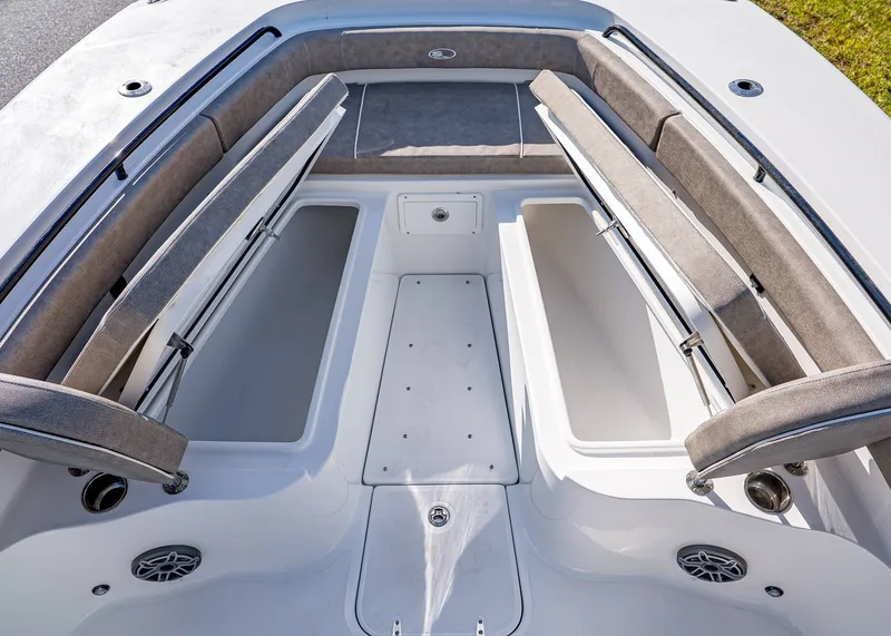 Slide: The Image of Sea Hunt Ultra 285 Coffin Box 2026 - 32