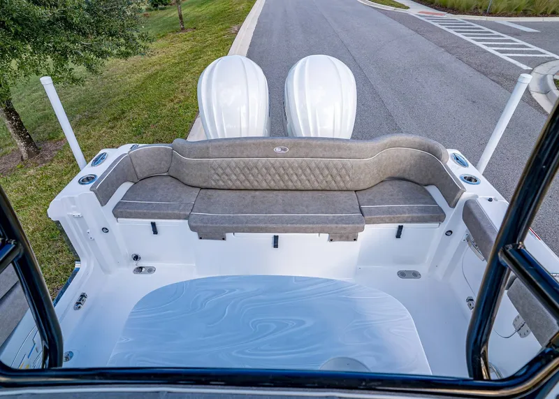 Slide: The Image of Sea Hunt Ultra 285 Coffin Box 2026 - 6