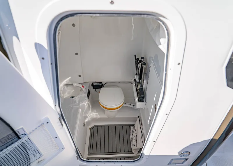 Slide: The Image of Sea Hunt Ultra 285 Coffin Box 2026 - 27