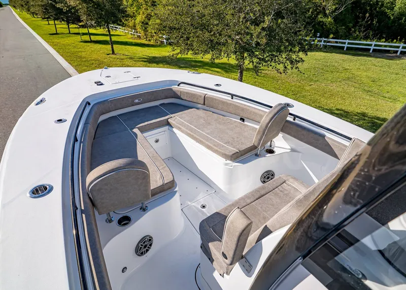 Slide: The Image of Sea Hunt Ultra 285 Coffin Box 2026 - 30