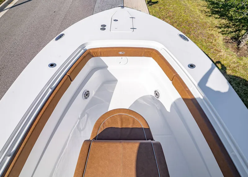 Slide: The Image of Sea Hunt Ultra 305 Coffin Box 2026 - 36