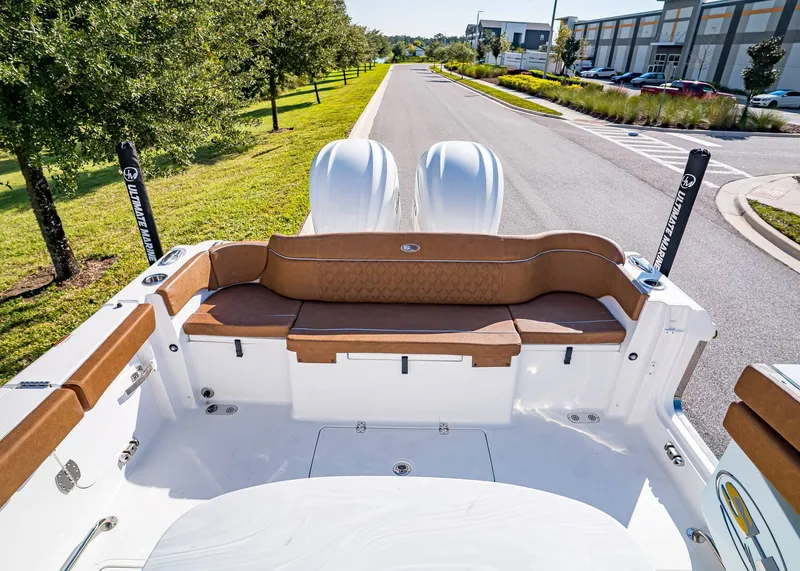 Slide: The Image of Sea Hunt Ultra 305 Coffin Box 2026 - 6