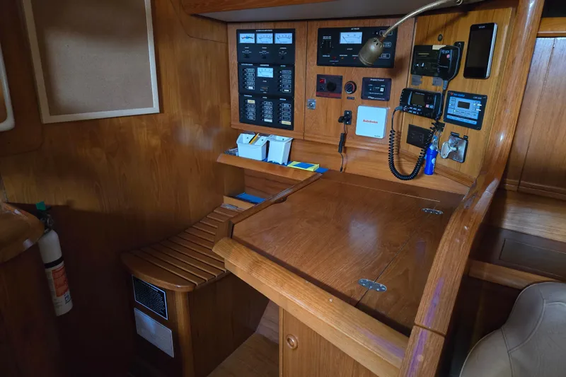 Slide: The Image of Navigation area of Jeanneau Sun Odyssey 42 Center Cockpit, 1998 model. - 31