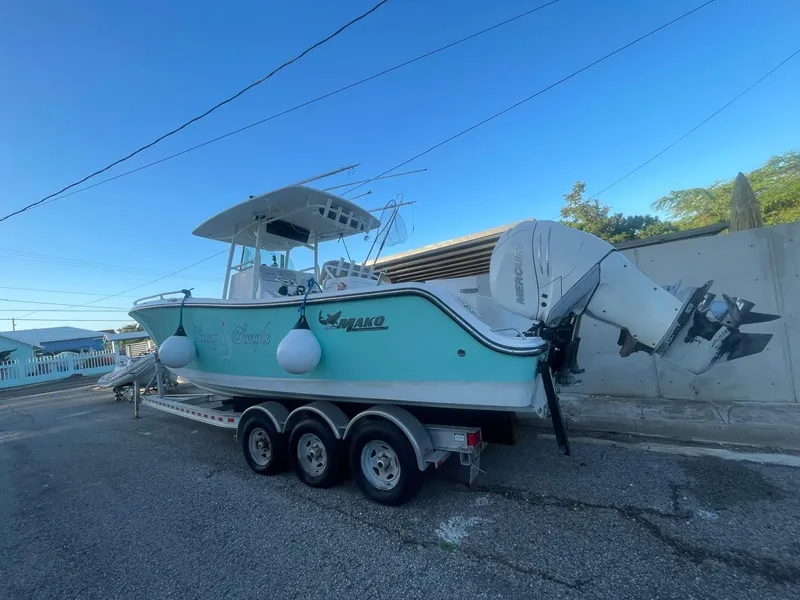 The Image of Mako 284 Center Console 2016 - 0