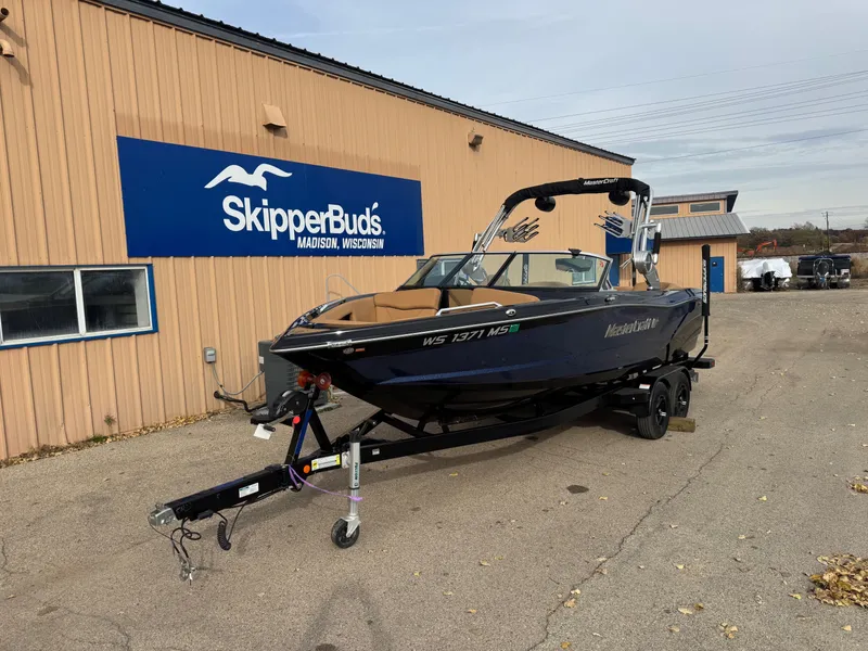 Slide: The Image of 2021 MasterCraft XT23 boat at SkipperBud's, Madison, Wisconsin. - 25