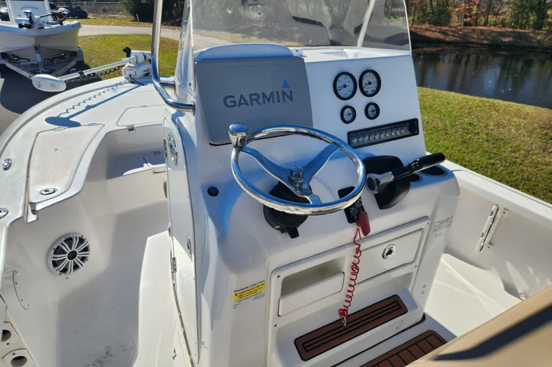 Slide: The Image of 2021 Tidewater 2110 Bay Max boat console with Garmin navigation system. - 10