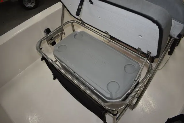 Slide: The Image of Carolina E18 JVX CC 2025 - 17