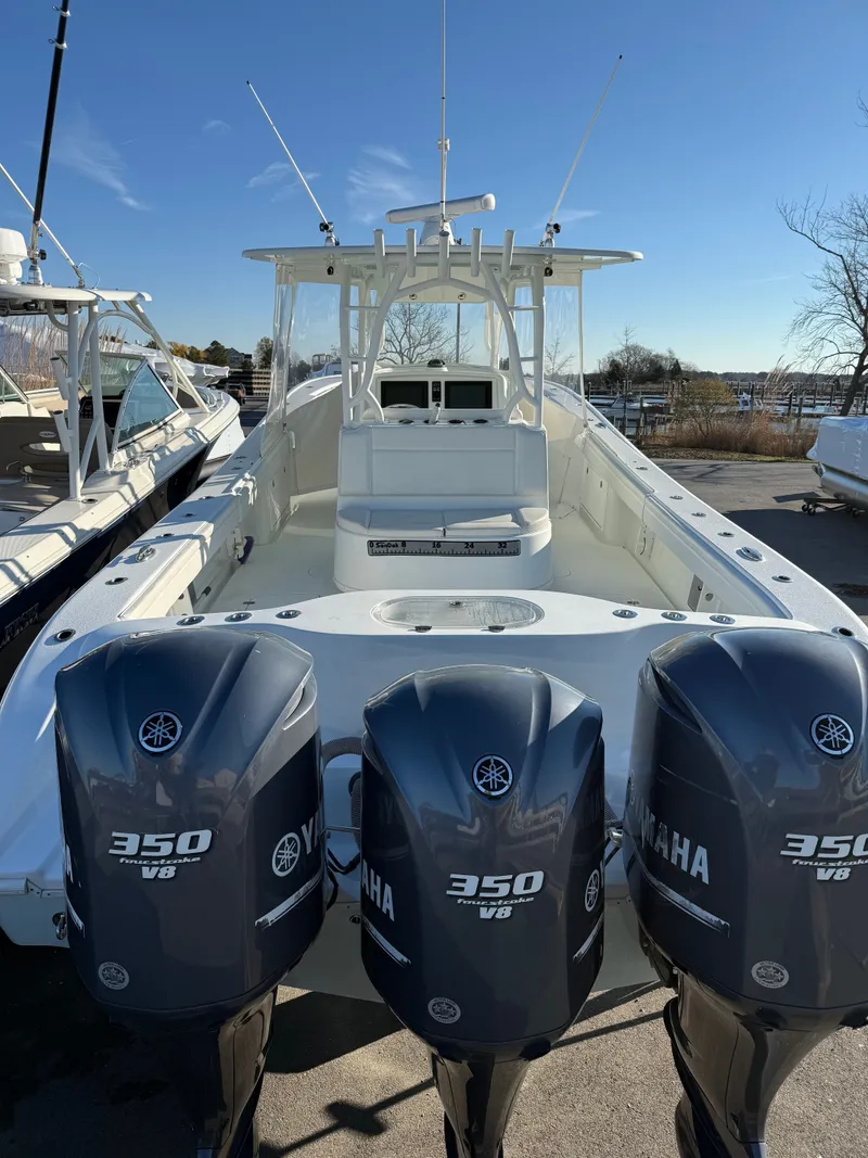 Slide: The Image of Yellowfin 39 Offshore 2015 - 7