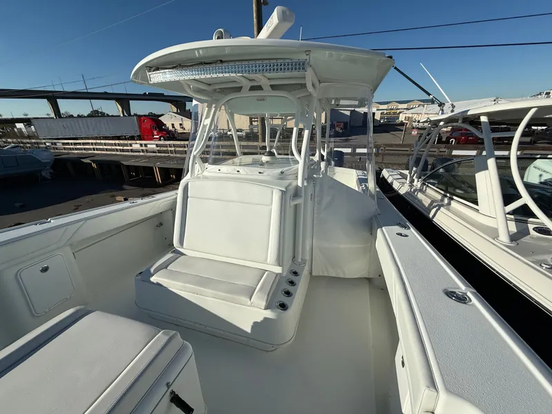 Slide: The Image of Yellowfin 39 Offshore 2015 - 9