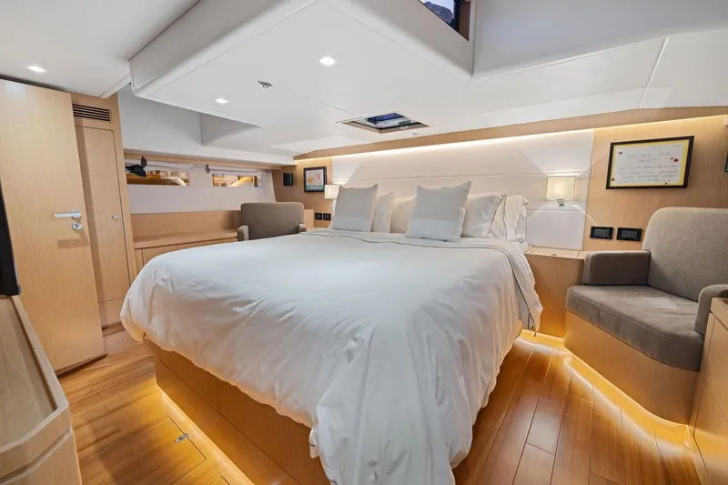 Slide: The Image of Luxurious cabin interior of 2020 Hylas H57 yacht with modern design and cozy bedding. - 81