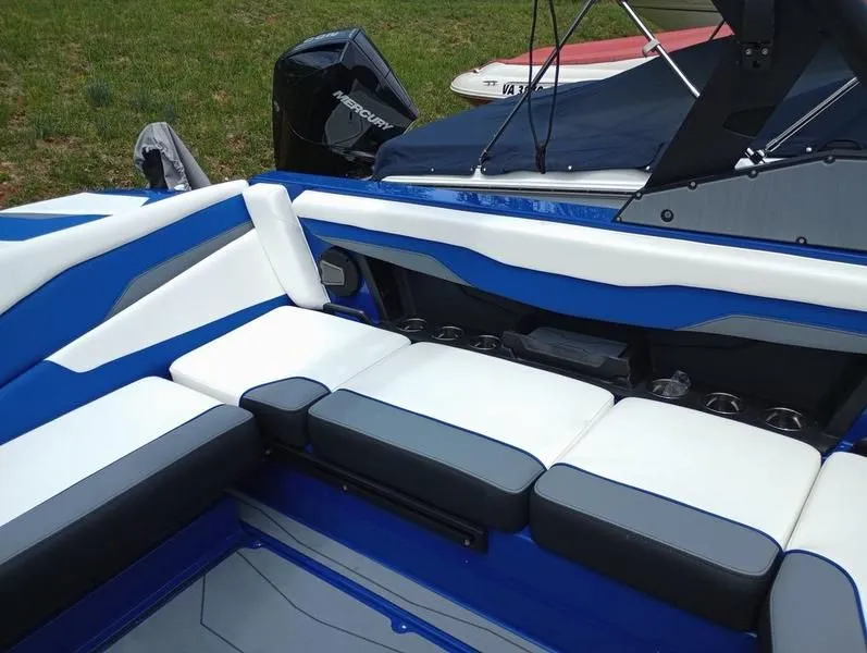 Slide: The Image of Axis T220 2025 - 12