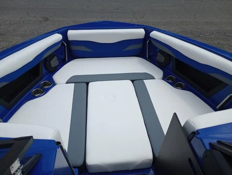 Slide: The Image of Axis T220 2025 - 5