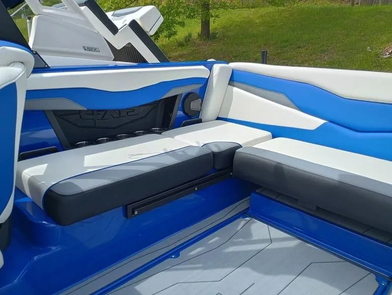 Slide: The Image of Axis T220 2025 - 7