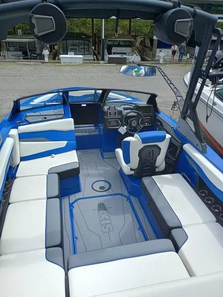 Slide: The Image of Axis T220 2025 - 9