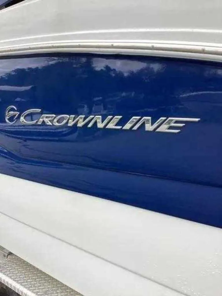Slide: The Image of Crownline Boats 264 CR 2015 - 5