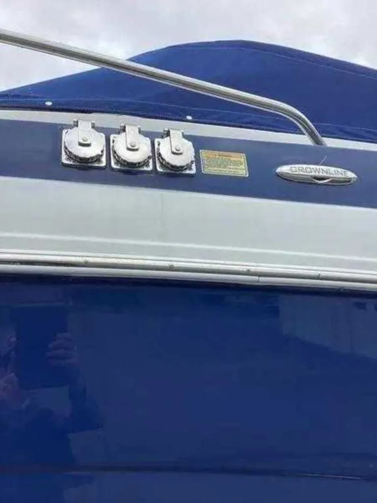 Slide: The Image of Crownline Boats 264 CR 2015 - 6