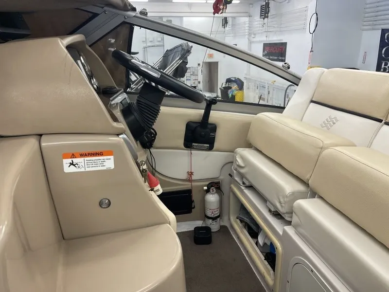 Slide: The Image of Four Winns 258 Vista 2008 - 15